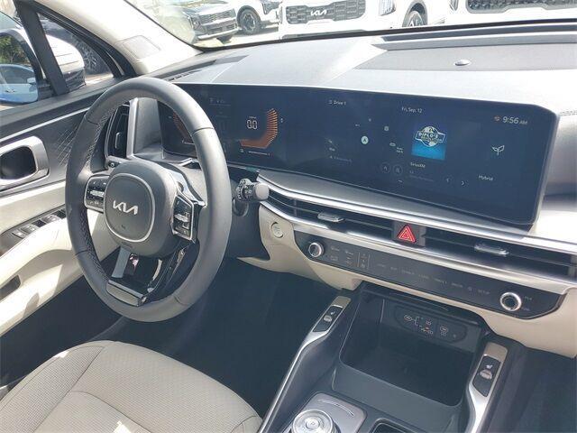 new 2025 Kia Sorento Hybrid car, priced at $37,600