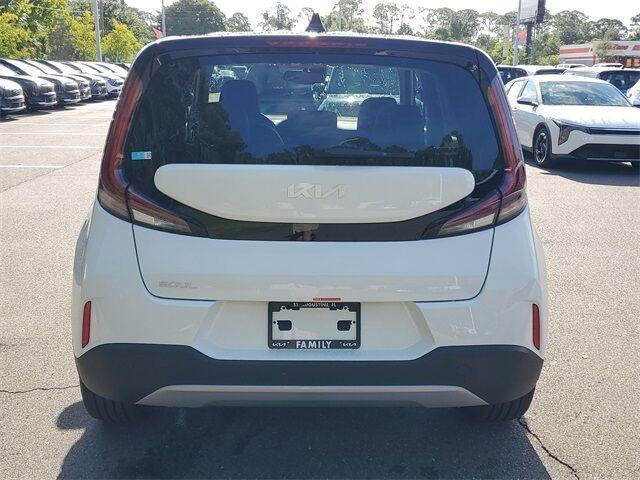 new 2025 Kia Soul car, priced at $25,992