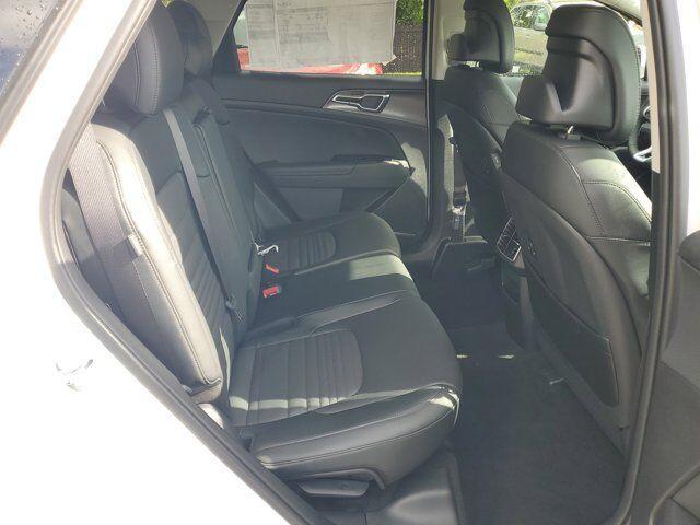 new 2025 Kia Sportage car, priced at $35,221