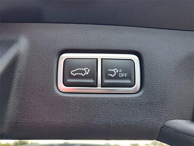 new 2025 Kia Sorento Hybrid car, priced at $38,895