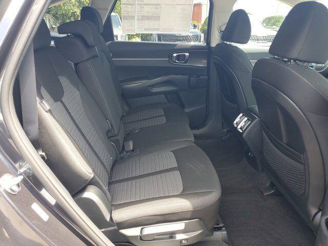new 2025 Kia Sorento car, priced at $32,757