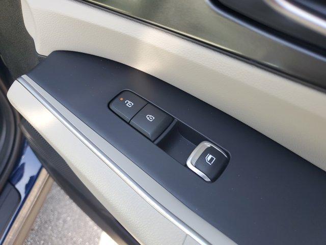 used 2025 Kia Sorento car, priced at $33,700