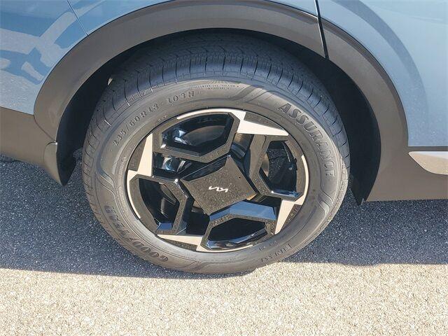 new 2026 Kia Sportage Hybrid car, priced at $34,376