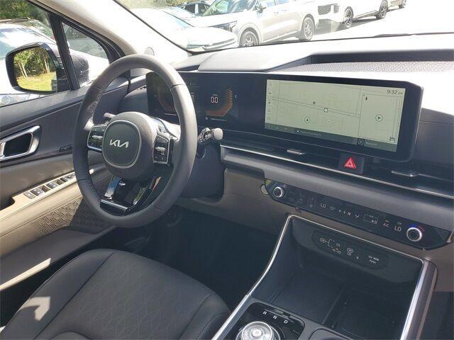 new 2026 Kia Carnival Hybrid car, priced at $42,646