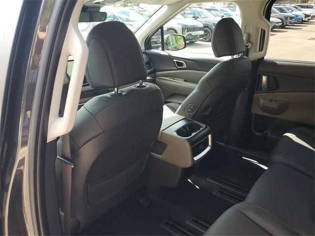 new 2026 Kia Carnival Hybrid car, priced at $42,646