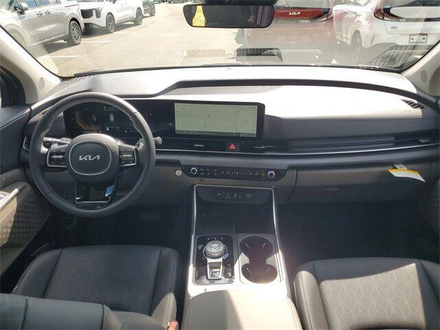 new 2026 Kia Carnival Hybrid car, priced at $42,646