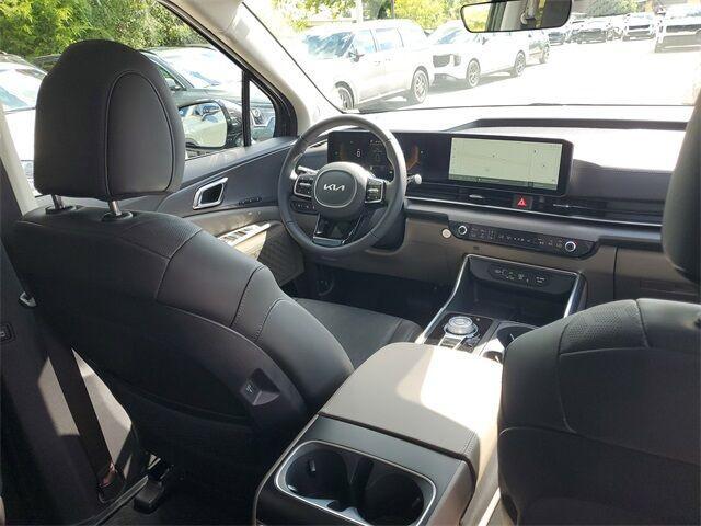 new 2026 Kia Carnival Hybrid car, priced at $42,646