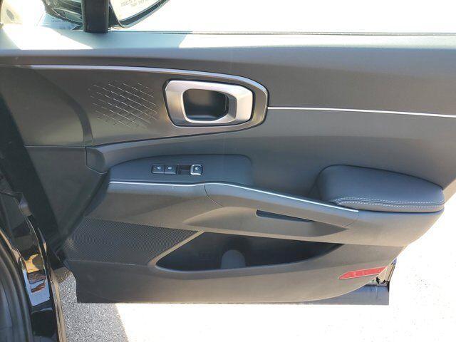new 2025 Kia Sorento car, priced at $36,156
