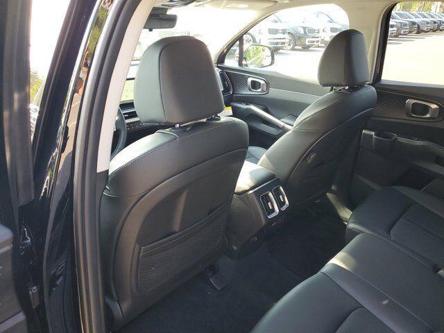 new 2025 Kia Sorento car, priced at $36,156