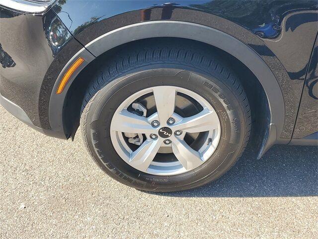 used 2023 Kia Sorento car, priced at $23,700