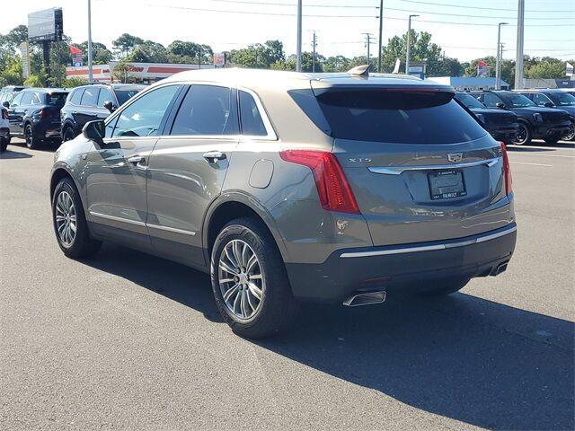 used 2017 Cadillac XT5 car, priced at $20,900