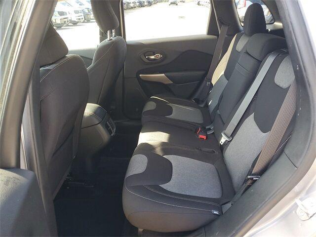 used 2018 Jeep Cherokee car, priced at $15,495
