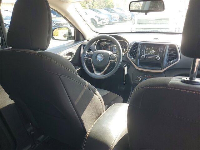 used 2018 Jeep Cherokee car, priced at $15,495