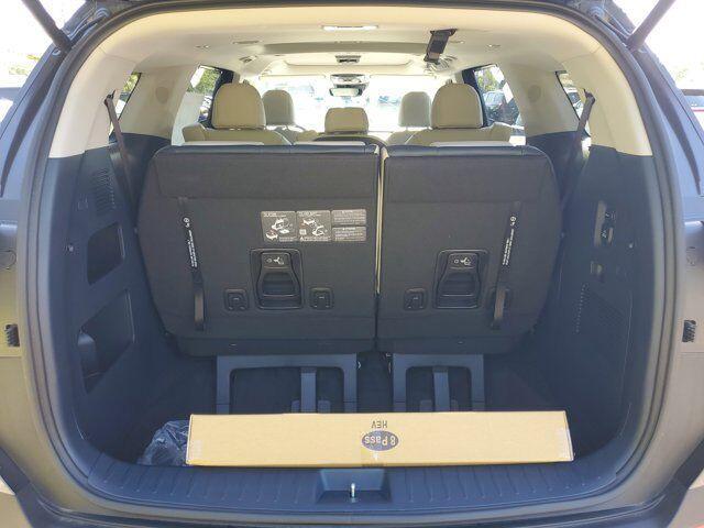 new 2025 Kia Carnival Hybrid car, priced at $48,017