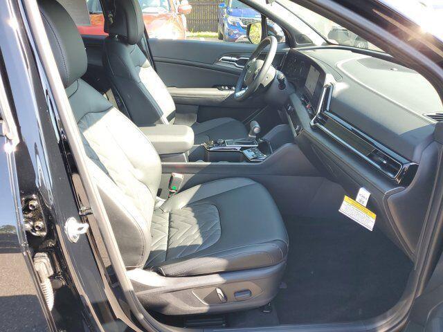 new 2025 Kia Sportage car, priced at $37,981