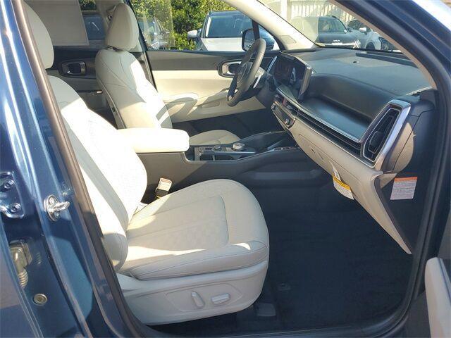 new 2025 Kia Sorento Hybrid car, priced at $36,500