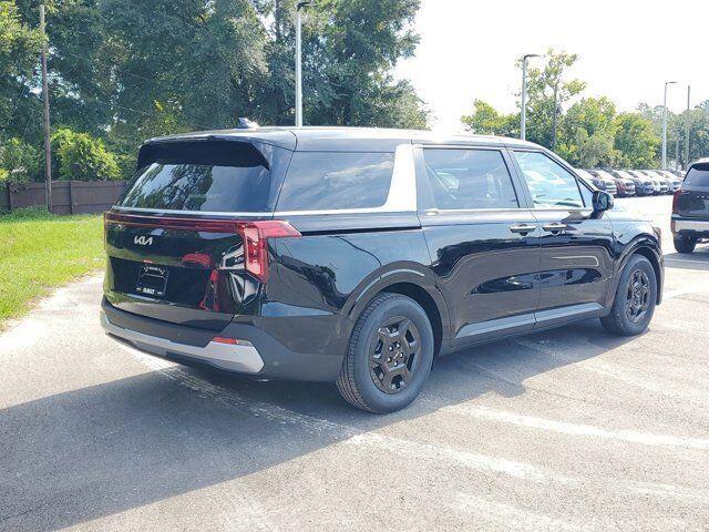 new 2025 Kia Carnival car, priced at $39,165