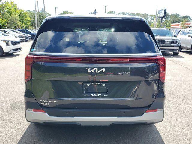 new 2025 Kia Carnival car, priced at $38,660