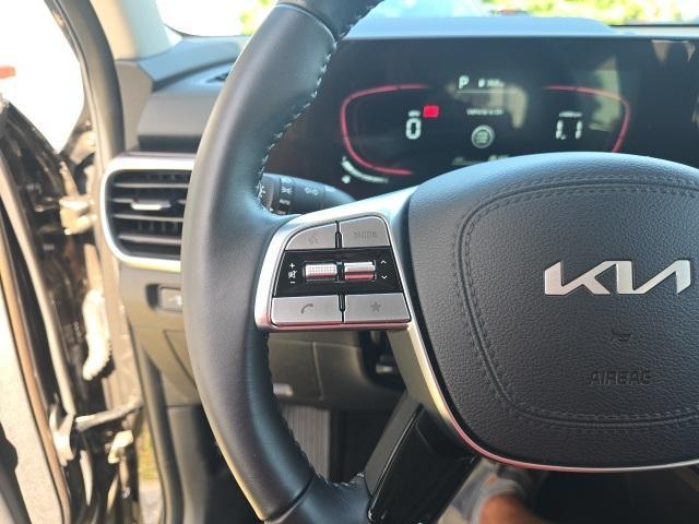 used 2025 Kia Telluride car, priced at $38,900