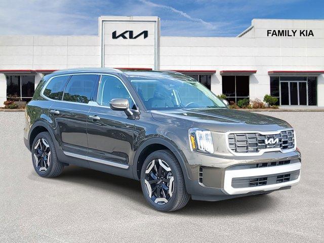 used 2025 Kia Telluride car, priced at $38,700
