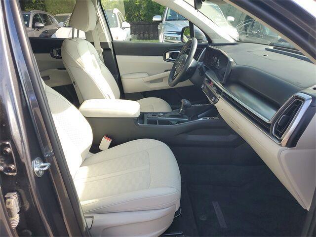 used 2024 Kia Sorento car, priced at $30,500