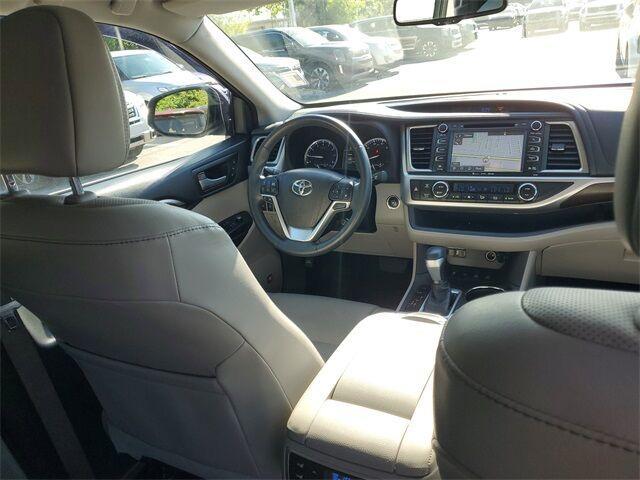 used 2016 Toyota Highlander car, priced at $20,700