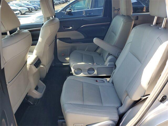 used 2016 Toyota Highlander car, priced at $20,700
