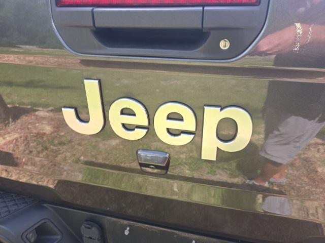 used 2022 Jeep Gladiator car, priced at $34,500