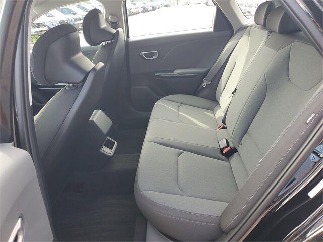 new 2025 Kia K4 car, priced at $23,218