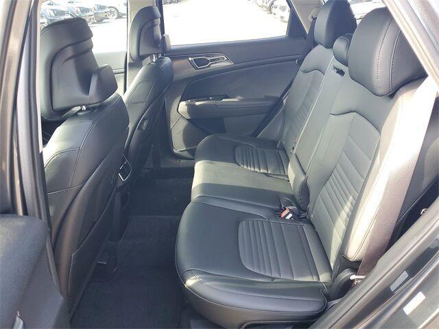 used 2025 Kia Sportage car, priced at $32,700