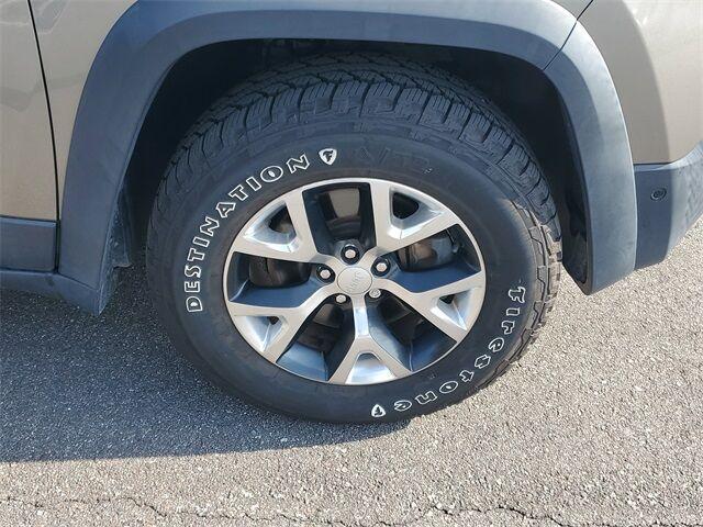 used 2017 Jeep Cherokee car, priced at $19,300
