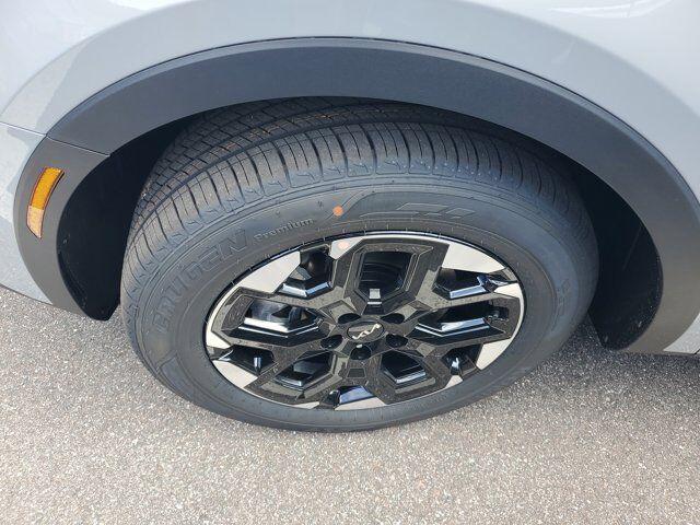 new 2025 Kia Sorento car, priced at $35,999