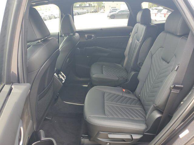 new 2025 Kia Sorento car, priced at $45,771