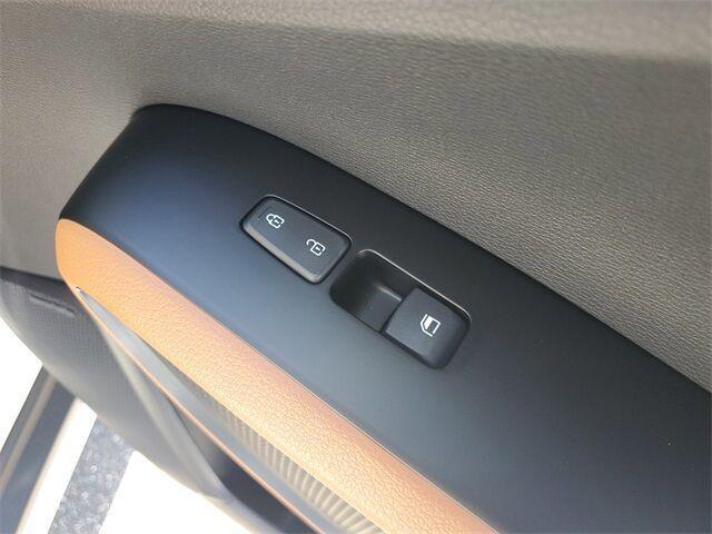 new 2025 Kia Soul car, priced at $25,992