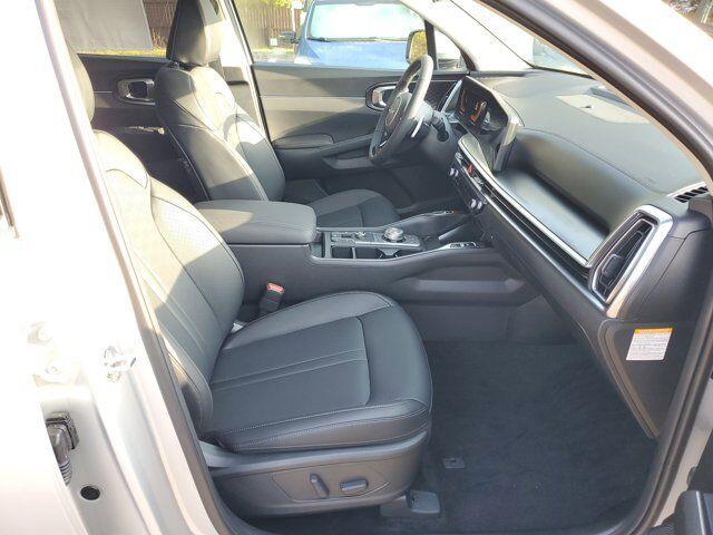 new 2025 Kia Sorento Hybrid car, priced at $38,304