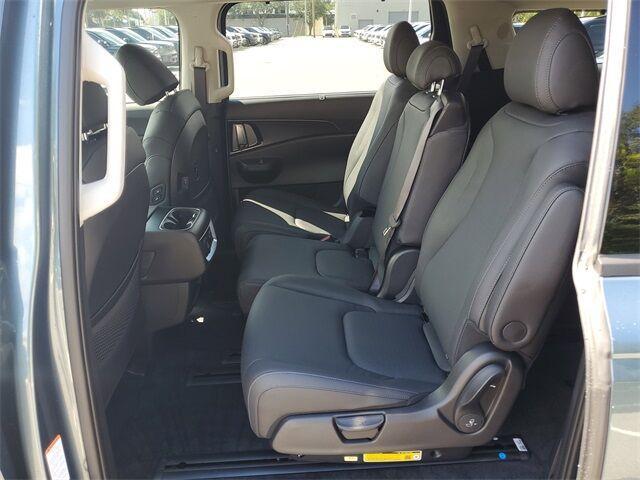 new 2026 Kia Carnival Hybrid car, priced at $52,521