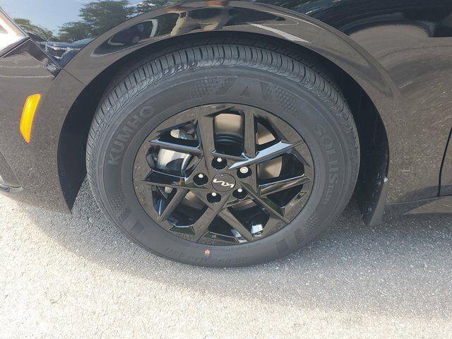 new 2025 Kia K5 car, priced at $27,218