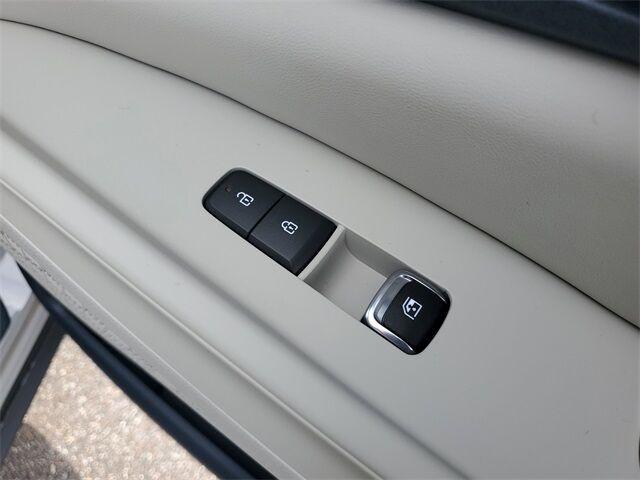 new 2026 Kia Carnival Hybrid car, priced at $43,192