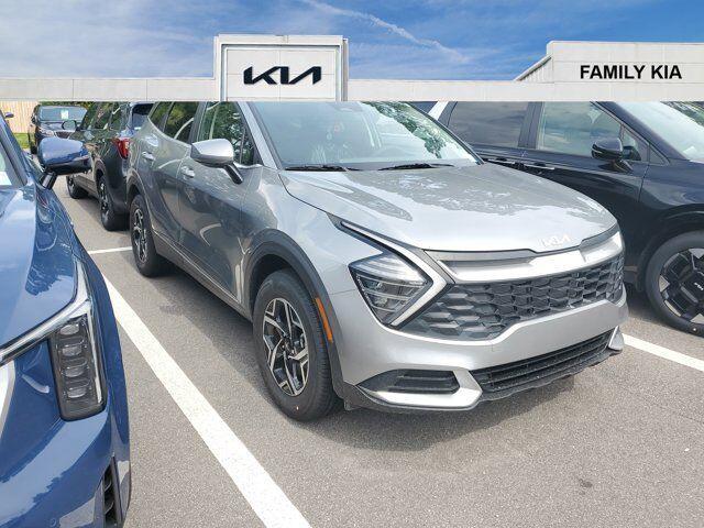 new 2025 Kia Sportage car, priced at $29,209
