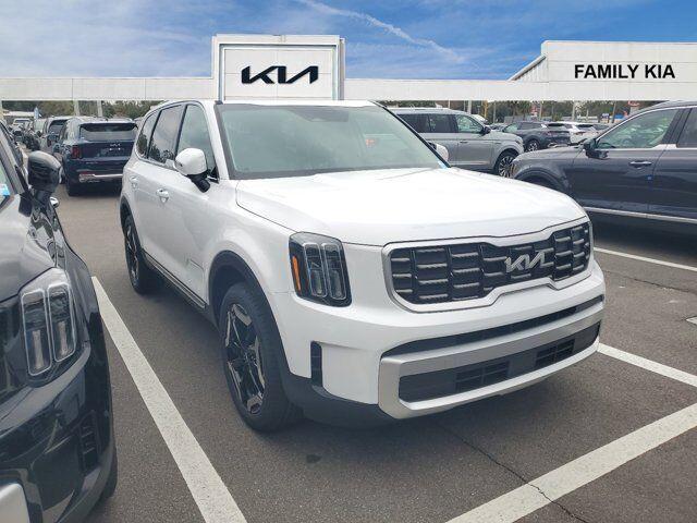 new 2025 Kia Telluride car, priced at $38,675