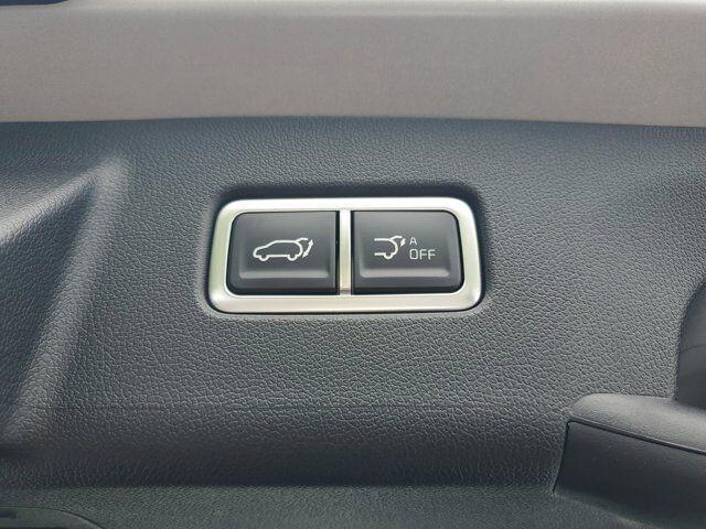 new 2025 Kia Sorento car, priced at $43,099