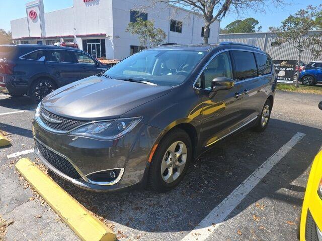 used 2017 Chrysler Pacifica car, priced at $10,500