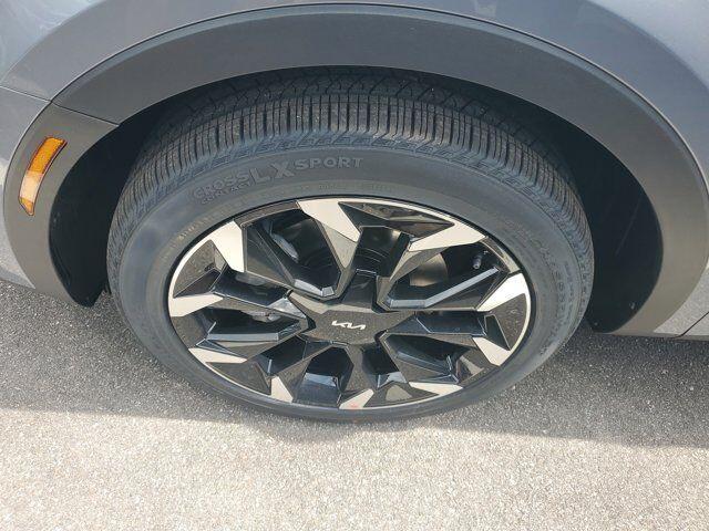 new 2025 Kia Sorento car, priced at $39,824