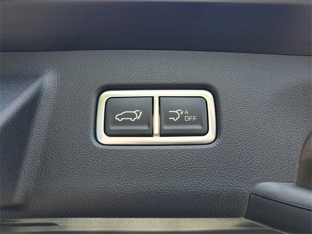 new 2025 Kia Sorento car, priced at $33,400
