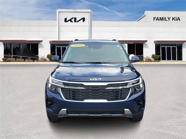 used 2025 Kia Seltos car, priced at $26,700