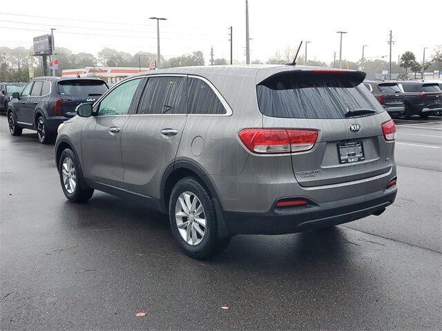 used 2018 Kia Sorento car, priced at $13,900