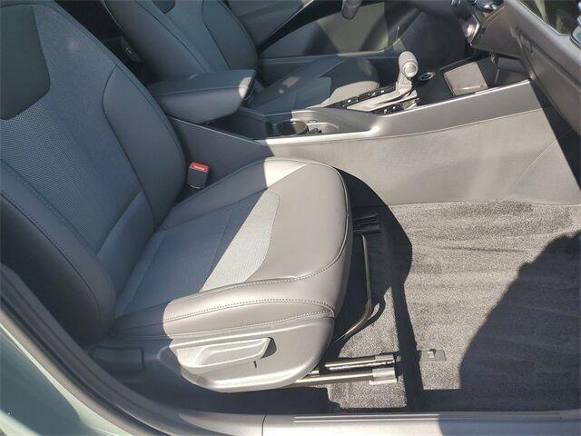 new 2025 Kia Niro car, priced at $28,735