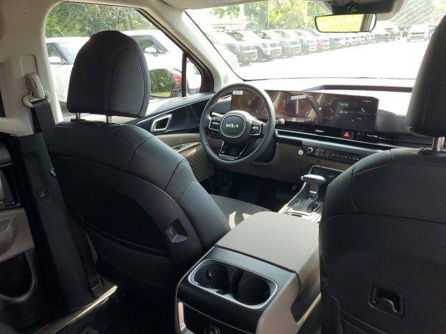 new 2025 Kia Carnival car, priced at $38,660