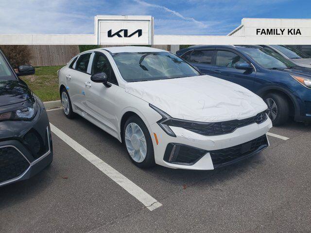 new 2025 Kia K5 car, priced at $30,980