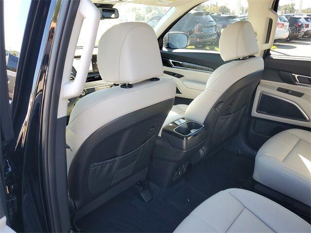 new 2025 Kia Telluride car, priced at $42,878